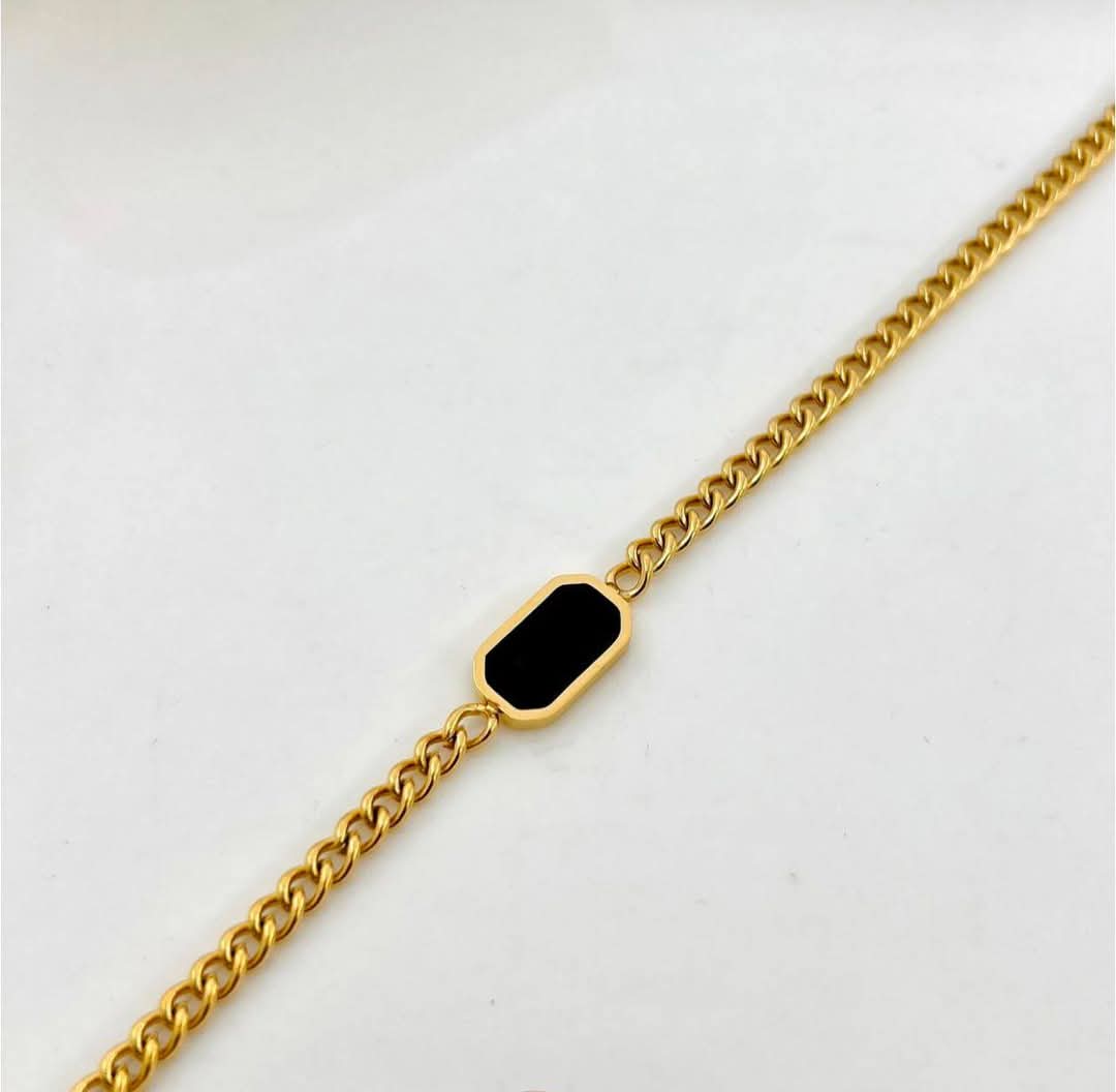 18K Gold Plated Black& White Stone Bracelet
